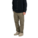 Bestel de Reell Denim Parker Pant Olive Herringbone Twill snel, veilig en gemakkelijk bij Revert 95. Check de gehele Reell Denim collectie op onze site, of kom gezellig langs bij onze winkel in Haarlem.