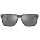 Bestel de Oakley Holbrook XL Steel Prizm Black Polarized veilig, gemakkelijk en snel bij Revert 95. Check onze website voor de gehele Oakley collectie, of kom gezellig langs bij onze winkel in Haarlem.