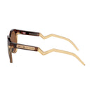 Bestel de Oakley HSTN KM Dark Amber Light Curry Prizm Tungsten veilig, gemakkelijk en snel bij Revert 95. Check onze website voor de gehele Oakley collectie, of kom gezellig langs bij onze winkel in Haarlem.