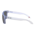 Bestel de Oakley Holbrook Dark matte stonewash opaline Prizm Black veilig, gemakkelijk en snel bij Revert 95. Check onze website voor de gehele Oakley collectie, of kom gezellig langs bij onze winkel in Haarlem.