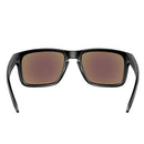 Bestel de Oakley Holbrook Matte Black PRIZM Sapphire Polarized zonnebril snel, gemakkelijk en veilig bij Revert 95. Check on ze website voor de gehele Oakley gepolariseerde zonnebrillen collectie, of kom langs in onze winkel in Haarlem