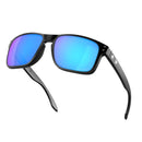 Bestel de Oakley Holbrook Matte Black PRIZM Sapphire Polarized zonnebril snel, gemakkelijk en veilig bij Revert 95. Check on ze website voor de gehele Oakley gepolariseerde zonnebrillen collectie, of kom langs in onze winkel in Haarlem