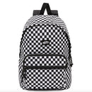 Bestel de Vans TAXI Backpack veilig, gemakkelijk en snel bij Revert 95. Check onze website voor de gehele Vans collectie.