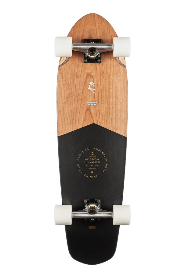Globe Big Blazer Black Cherry – cruiserboard van 7-laags esdoorn met kersenhouten toplaag, Tensor trucks, 62mm wielen en geïntegreerde flesopener