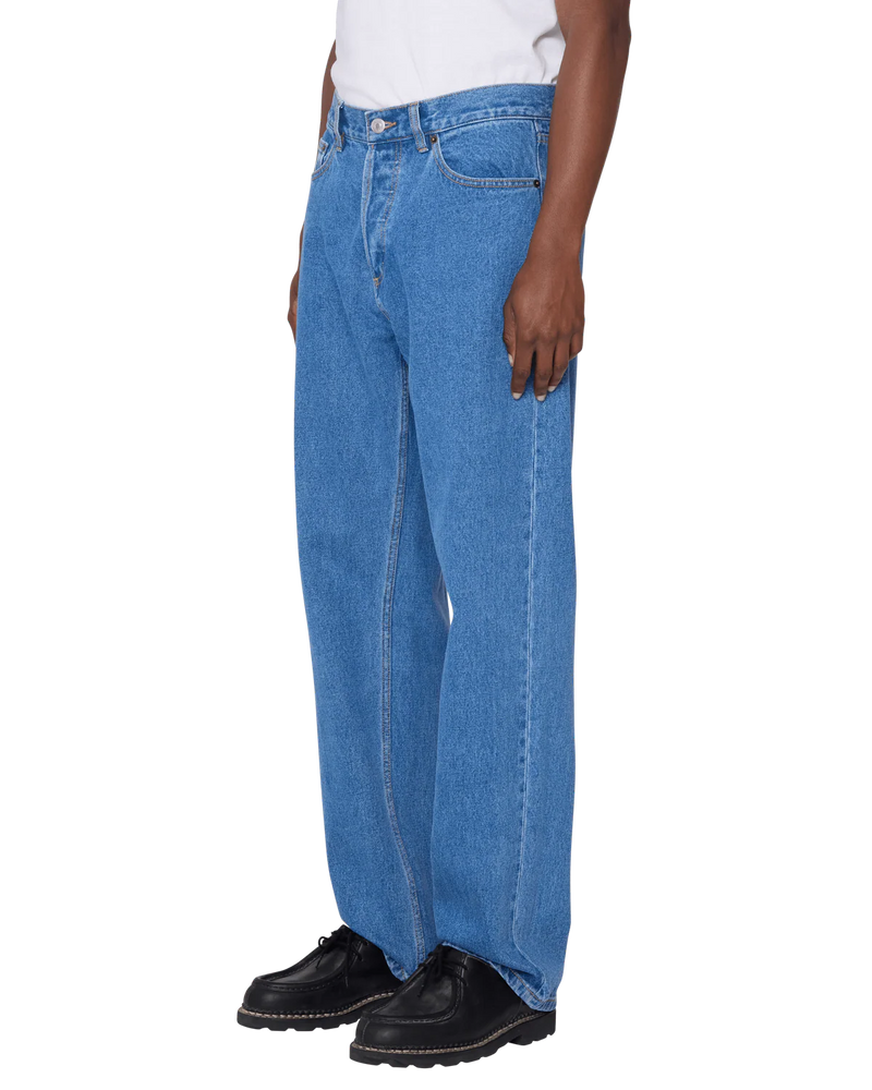 Obey Hardwork Denim Pants Light Indigo – straight leg jeans van 100% katoen in lichte blauwe denim