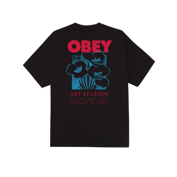 Koop de Obey art studio flowers classic tee veilig en snel bij Revert 95 online of kom hem checken in de winkel in Haarlem.