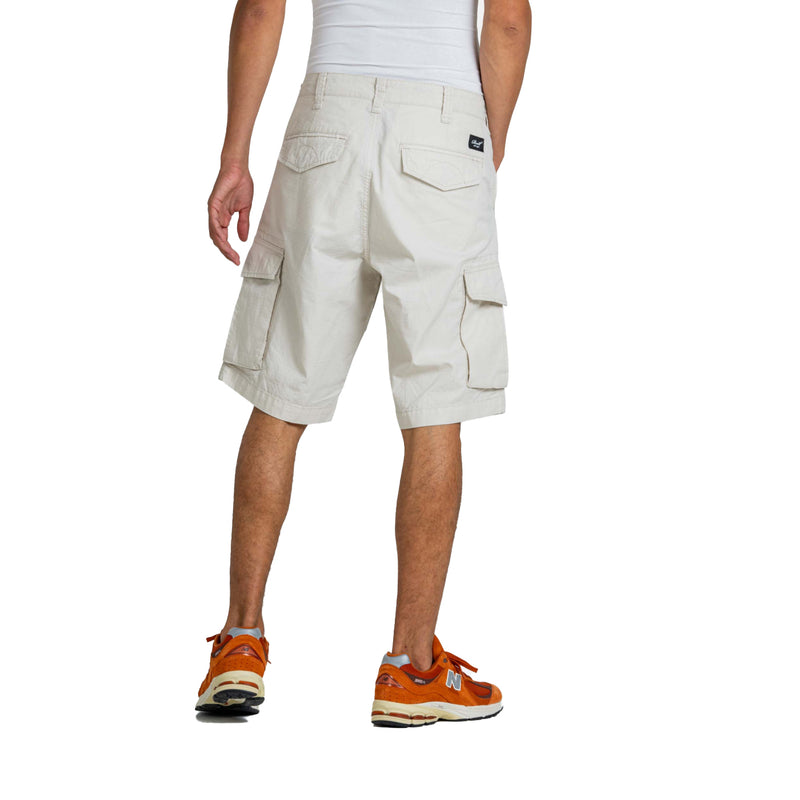 Bestel de Reell Denim New Cargo Short Flat White snel, gemakkelijk en veilig bij Revert 95. Check onze website voor de gehele Reell Denim collectie of kom gezellig langs bij onze winkel in Haarlem.