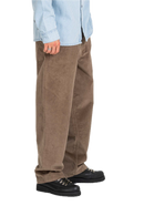 Reell Baggy Lichen Square Cord – baggy fit broek in groene corduroy met square ribstructuur en klassiek 5-pocket design