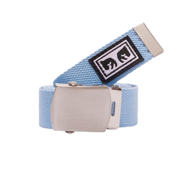 Obey Big Boy Web Belt Hydrangea – lichtblauwe polyester webbing-riem met metalen gesp en Obey-logo