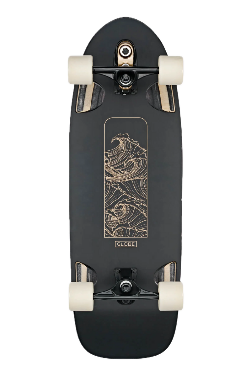 Globe Walrus Surf Skate – Black Peaking surfskate board met swallow tail en Black Peaking graphic