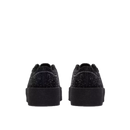 Shop de Clarks Originals Wallabee Cup Black Interest Womens bij Revert 95. Iconische Wallabee met stevige cupsole in volledig zwarte uitvoering. Bestel online of bezoek onze winkel in Haarlem.