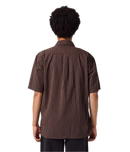 Koop de Former Reynolds Stripe SS Shirt Brown veilig en snel bij Revert 95 online of kom hem checken in de winkel in Haarlem.