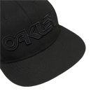 Koop de Oakley Meshed B1B FB Cap veilig  en snel bij Revert 95 online of kom hem checken in de winkel in Haarlem.