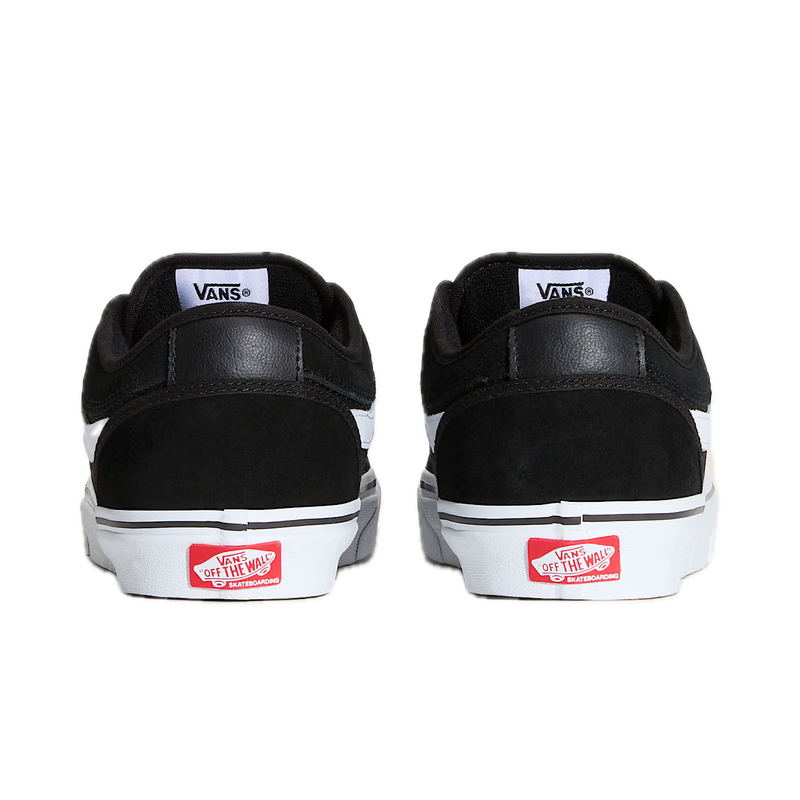 Vans Skate Chukka Low Sidestripe Black White – zwarte low-top skateschoen met witte Vans Sidestripe en wafelzool