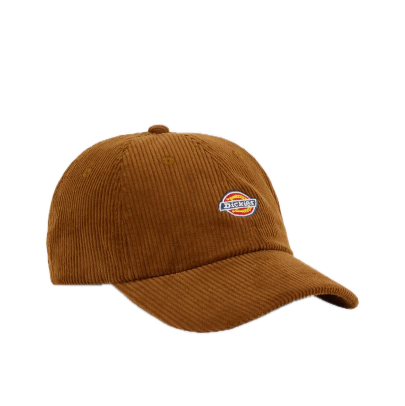 Dickies Hardwick Cord Cap 2 Brown Duck – corduroy dad cap in bruin met 6-panel design, gebogen klep en geborduurd Dickies-logo