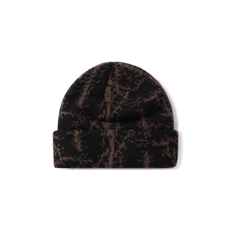 Former Turmoil Beanie Choc – rib knit beanie in Choc kleur met Turmoil branding