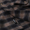 Koop de Former Manners Plaid LS Shirt veilig en snel bij Revert 95 online of kom hem checken in de winkel in Haarlem.