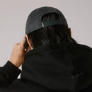 Koop de Former Halo Cord Cap veilig en snel bij Revert 95 online of kom hem checken in de winkel in Haarlem.