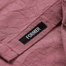 Koop de Former Vivian Vine SS Shirt en snel bij Revert 95 online of kom hem checken in de winkel in Haarlem.