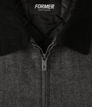 Former Merchandise Austyn Gillette Action Jacket Black – zwart signature jacket van Austyn Gillette met Former-branding