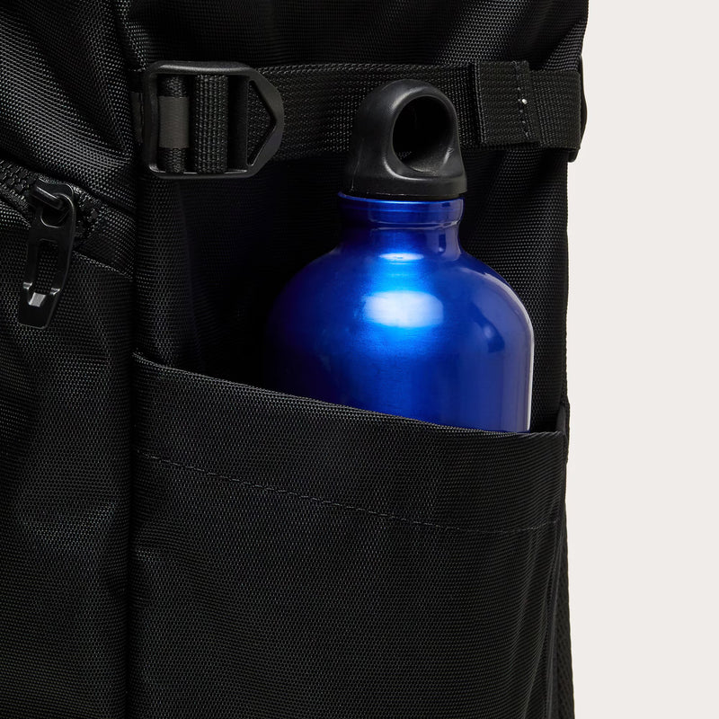 Oakley Enhance Hybrid Backpack – sportieve rugtas met laptopvak, geventileerd achterpaneel en duurzame polyester constructie