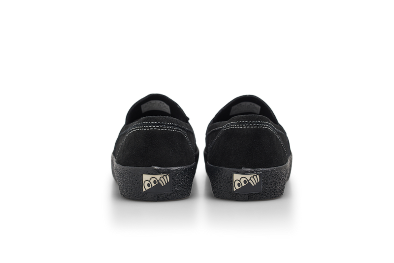 Last Resort AB VM005 Loafer Black Black White Stitch – zwarte suède skate-loafer met witte stiksels en vulcanized zool