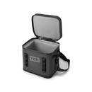 Koop de Yeti Hopper Flip 12 Soft Cooler veilig en snel bij Revert 95 online of kom hem checken in de winkel in Haarlem.