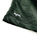 Bestel de Magenta LOOSE LONG CORD SHORTS snel, gemakkelijk en veilig bij Revert 95. Kom gezellig langs onze winkel in Haarlem of check onze website voor de hele Magenta collectie.