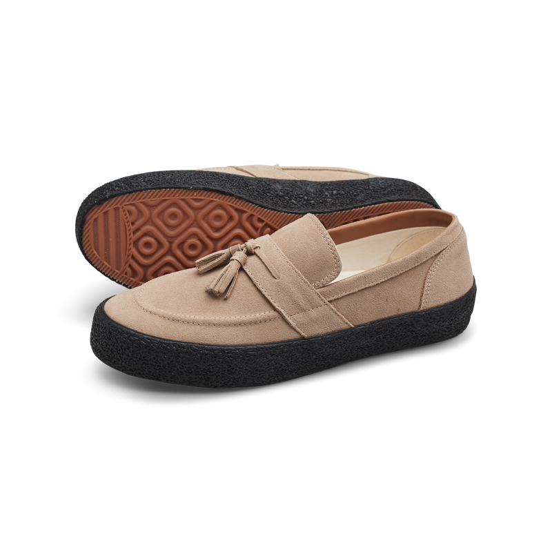 Koop de Last resort Ab VM005 Loafer Sand Black veilig en snel bij Revert 95 online of kom hem passen in de winkel in Haarlem.