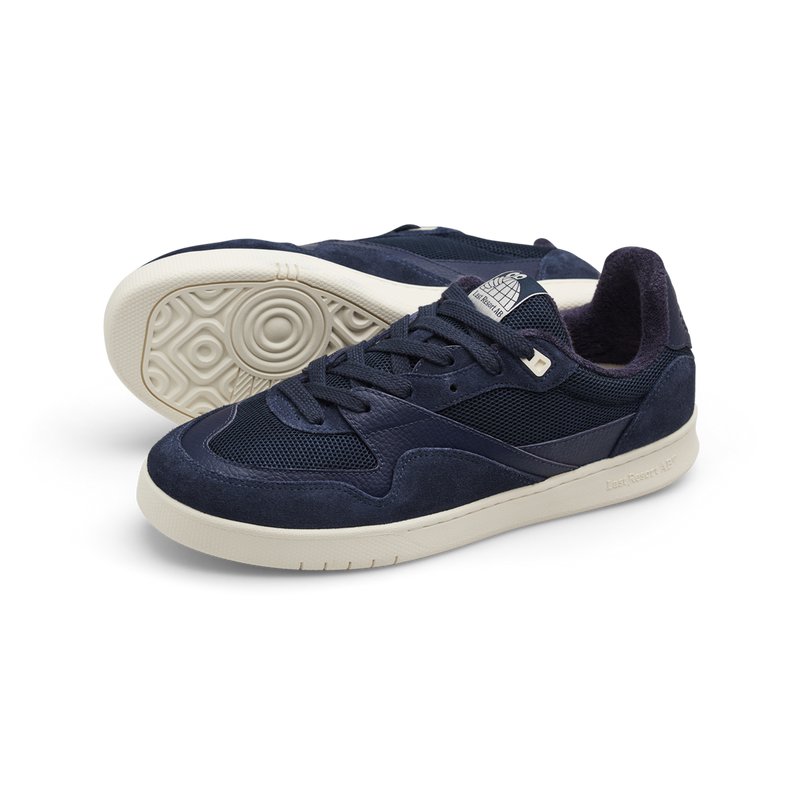 Koop Last resort Ab CM002 Dark Navy White veilig en snel bij Revert 95 online of kom hem checken in de winkel in Haarlem.