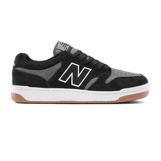 Koop de NB Numeric 480 Black veilig en snel bij Revert 95 online of kom hem passen in de winkel in Haarlem.