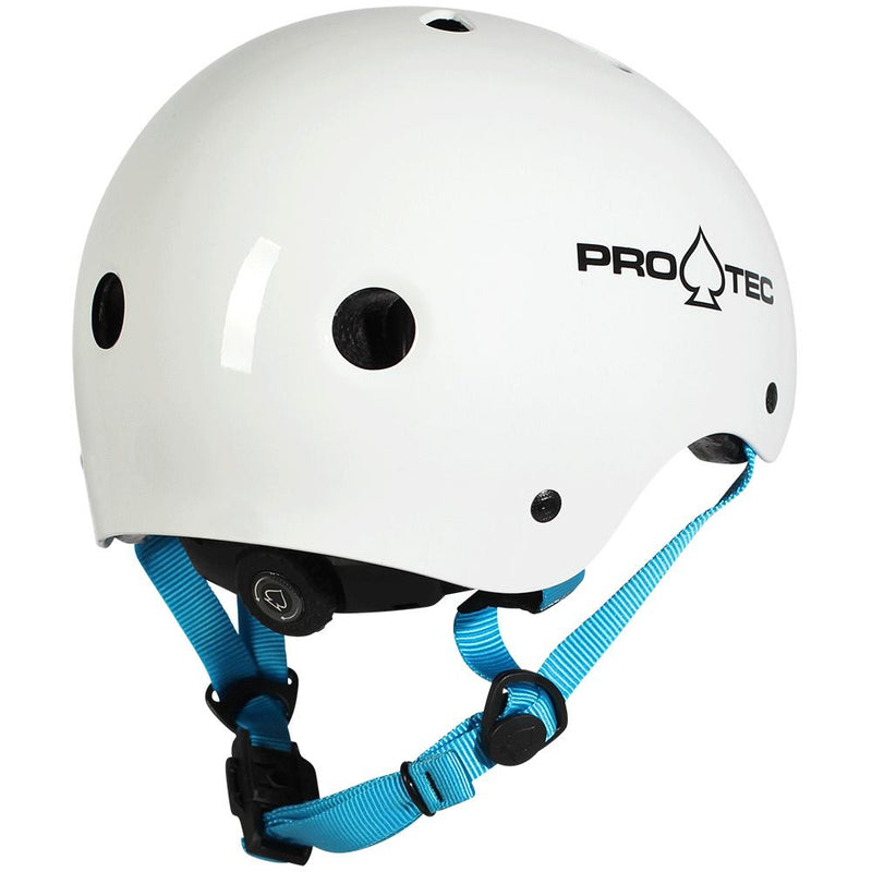 Koop de Pro-Tec JR Classic Fit Cert veilig en snel bij Revert 95 online of kom hem checken in de winkel in Haarlem.