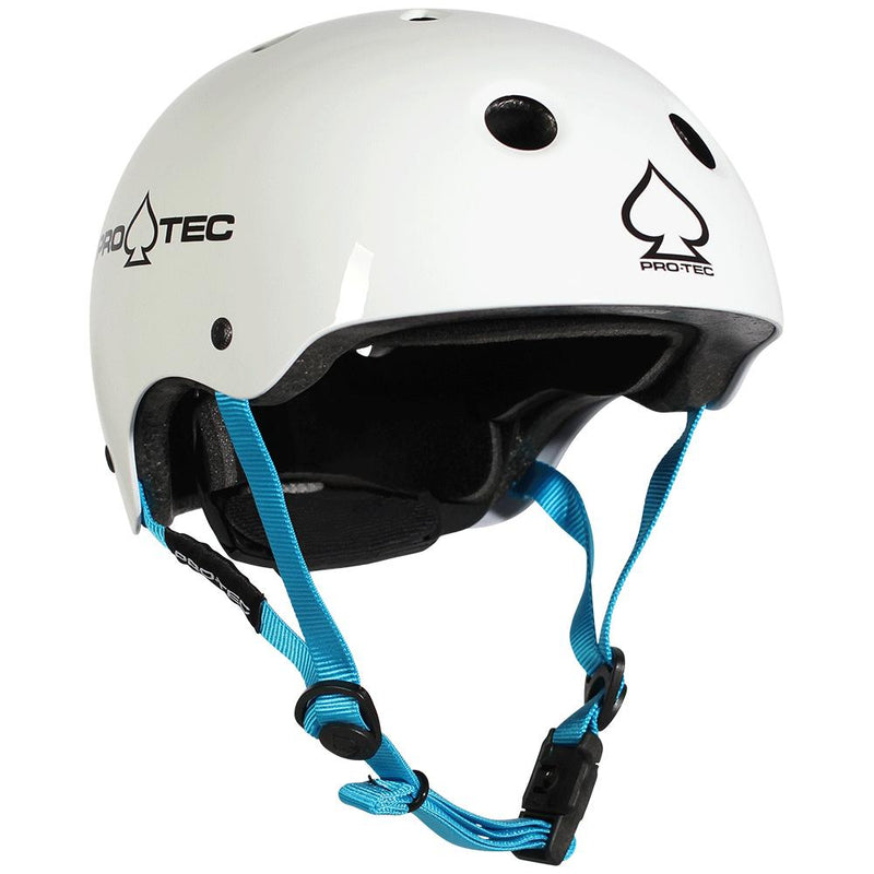 Koop de Pro-Tec JR Classic Fit Cert veilig en snel bij Revert 95 online of kom hem checken in de winkel in Haarlem.