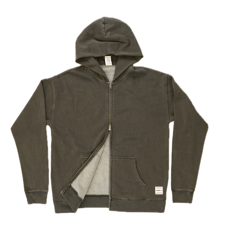 Koop de Revert 95 always good relax faded hooded zip veilig en snel bij Revert 95 online of kom hem checken in de winkel in Haarlem.