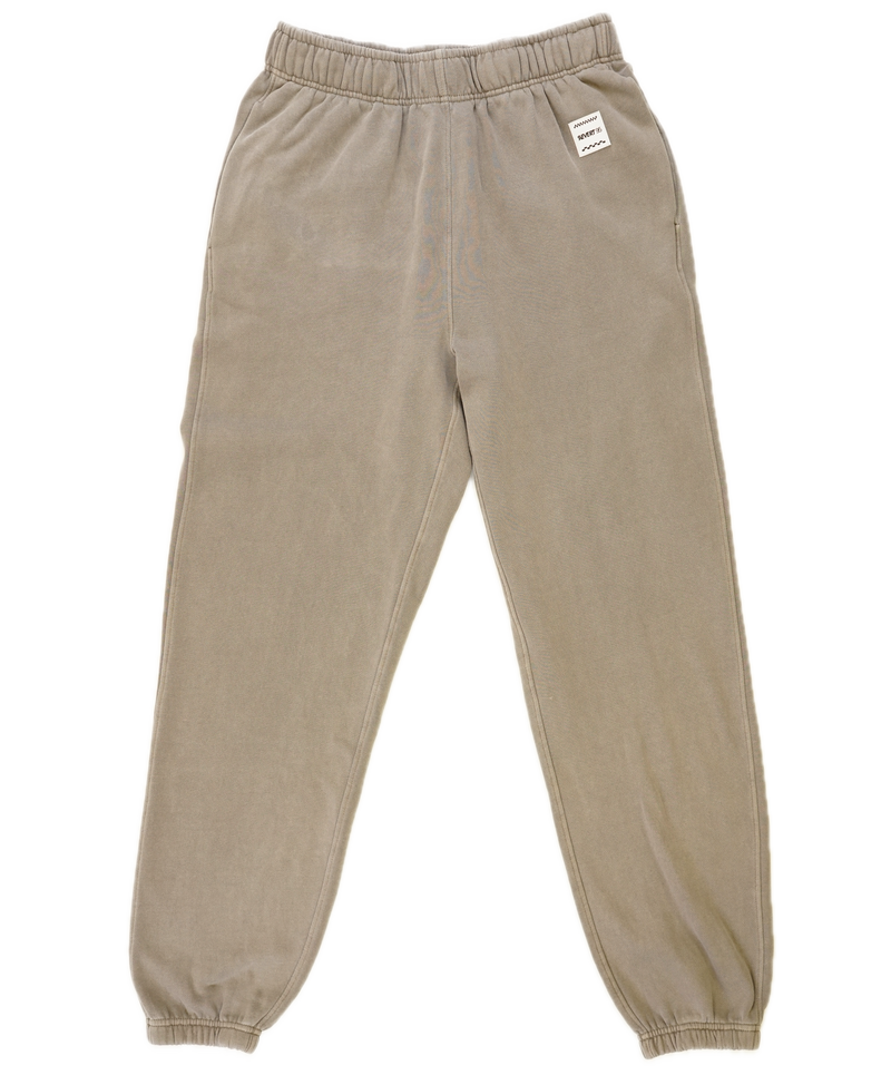 Koop de Revert 95 i used to be a jogger faded pants veilig en snel bij Revert 95 online of kom hem checken in de winkel in Haarlem.