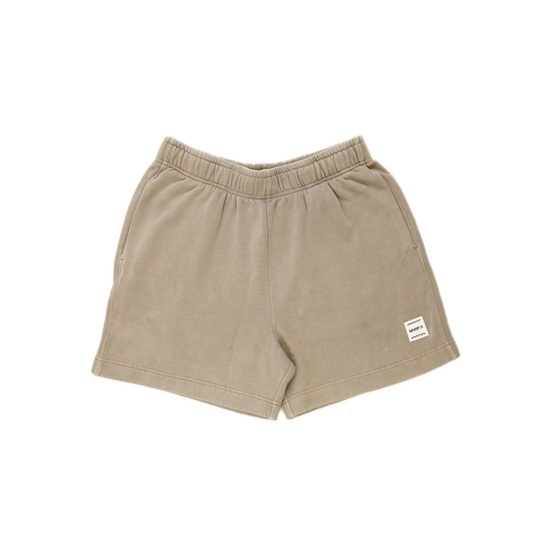 Koop de Revert 95 i used to be a jogger faded shorts veilig en snel bij Revert 95 online of kom hem checken in de winkel in Haarlem.