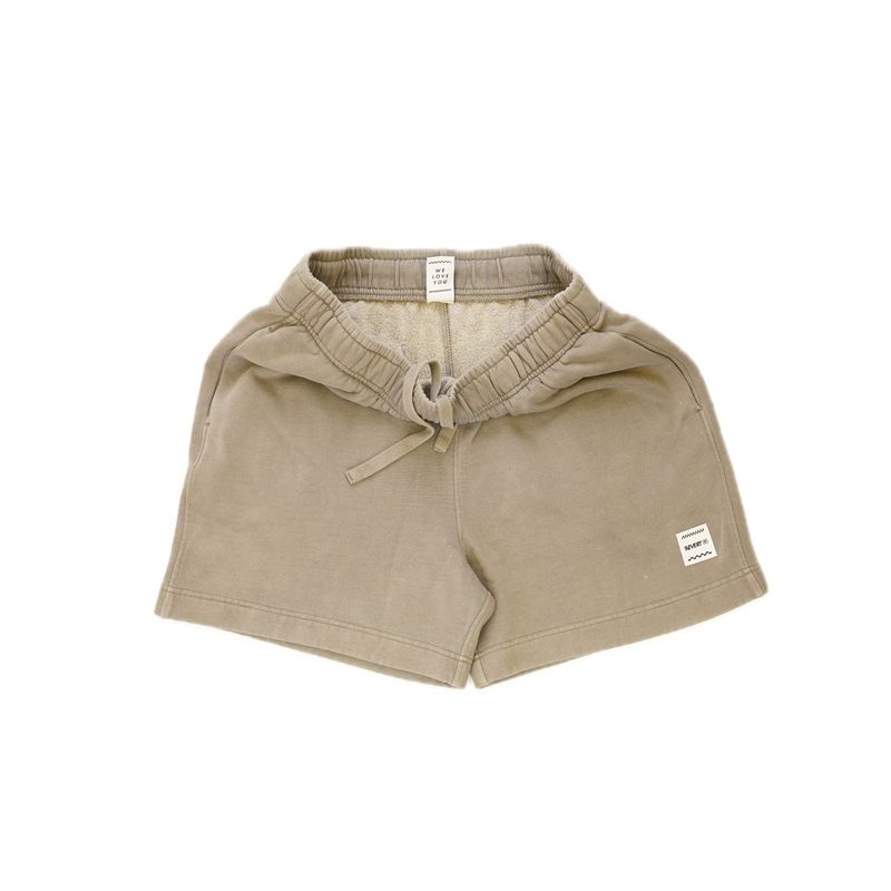 Koop de Revert 95 i used to be a jogger faded shorts veilig en snel bij Revert 95 online of kom hem checken in de winkel in Haarlem.