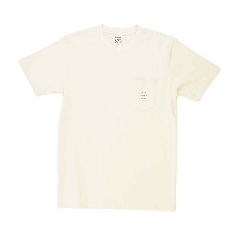 Koop de Revert 95 in the pocket t-shirt veilig en snel bij Revert 95 online of kom hem checken in de winkel in Haarlem.
