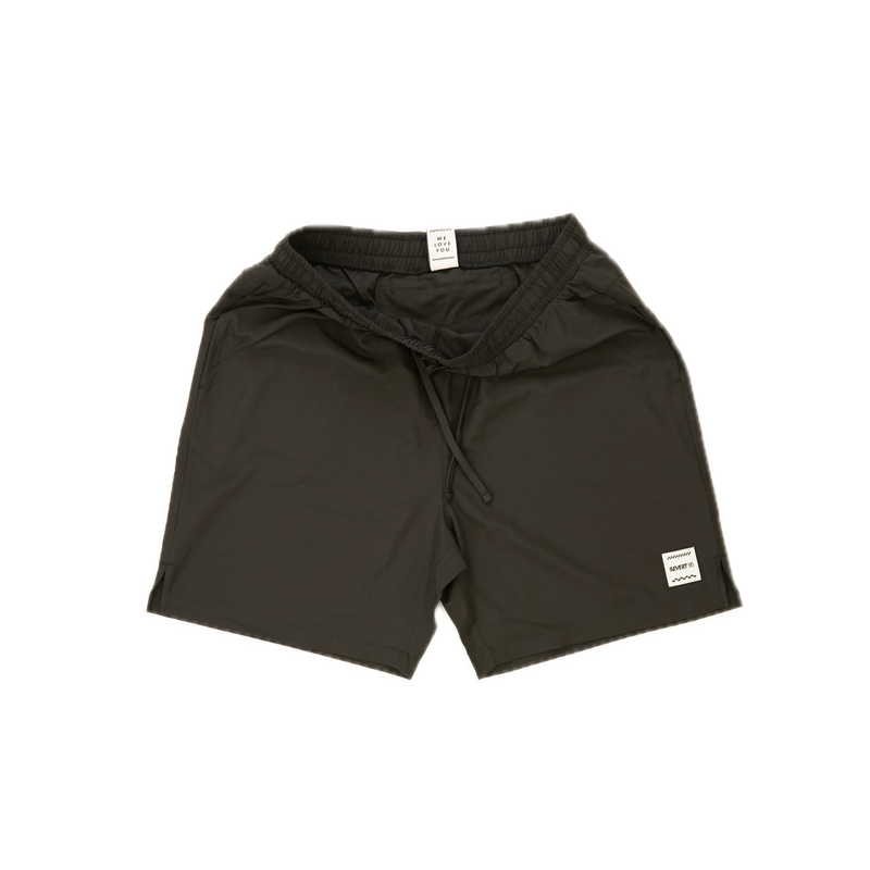 Koop de Revert 95 keep it moving short veilig en snel bij Revert 95 online of kom hem checken in de winkel in Haarlem.