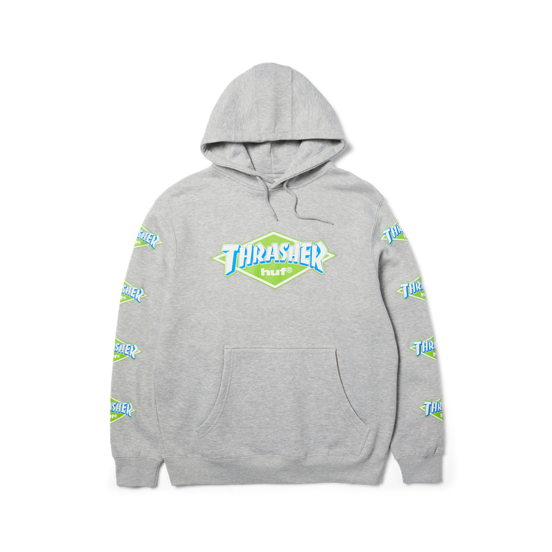 HUF x Thrasher Logo PO Hoodie – hoodie van zwaar katoenfleece met HUF x Thrasher-logo op borst en mouwprints, verkrijgbaar in zwart en grijs