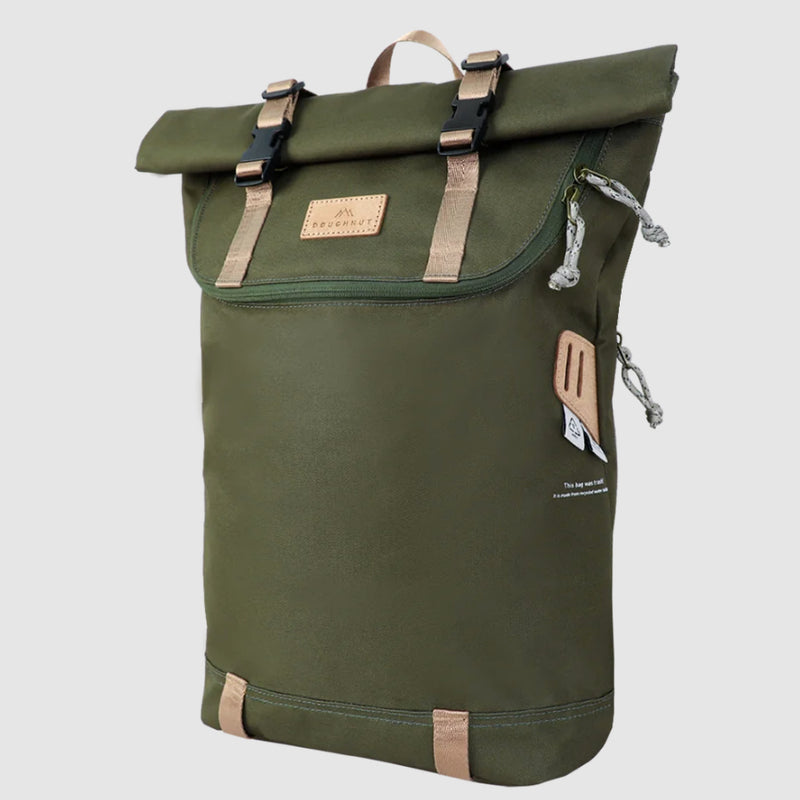 Bestel de Doughnut Christopher Small Reborn Backpack Army snel, gemakkelijk en veilig bij Revert 95. Check onze website voor de gehele Doughnut collectie of kom gezellig langs bij onze winkel in Haarlem.