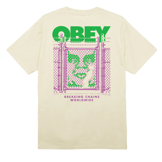 Bestel de Obey chain link fence icon tee snel, gemakkelijk en veilig bij Revert 95. Check onze website voor de gehele Obey collectie of kom gezellig langs bij onze winkel in Haarlem.