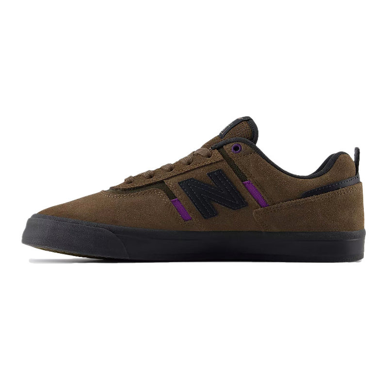 Bestel de New Balance Numeric NM306ODS snel, veilig en gemakkelijk bij Revert 95. Check onze website voor de gehele New Balance Numeric collectie of kom gezellig langs bij onze winkel in Haarlem.