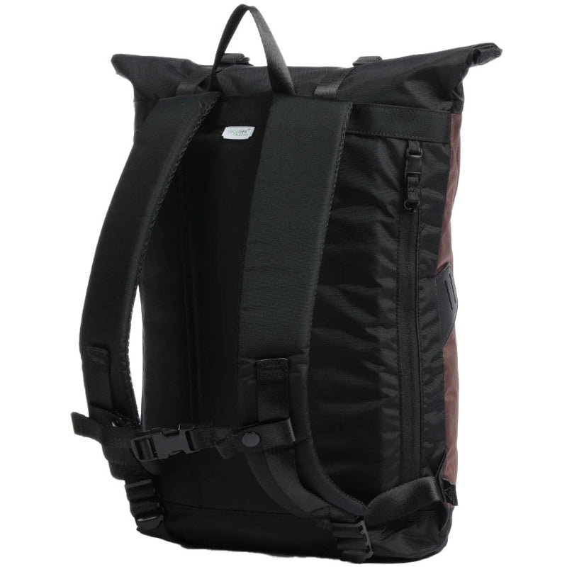 Bestel de Doughnut Christopher Small Go Wild Series Rolltop Backpack black brown snel, veilig en gemakkelijk bij Revert 95. Check de gehele Doughnut collectie op onze site, of kom gezellig langs bij onze winkel in Haarlem.