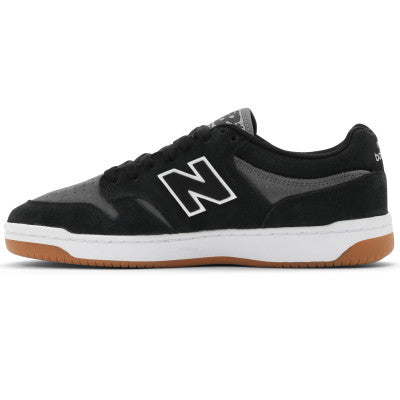 Koop de NB Numeric 480 Black veilig en snel bij Revert 95 online of kom hem passen in de winkel in Haarlem.