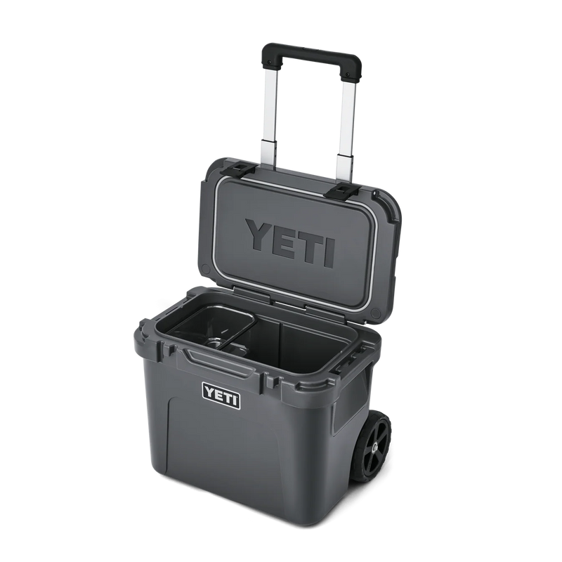 YETI Roadie 32 draagbare koelbox met FatWall isolatie in lichtgrijze uitvoering