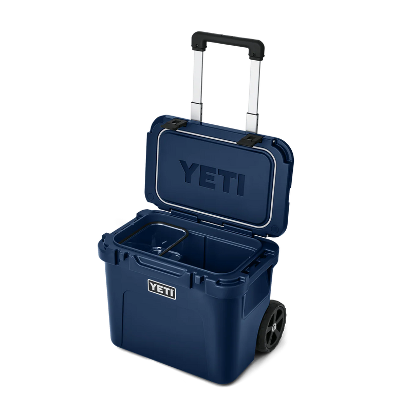 YETI Roadie 32 draagbare koelbox met FatWall isolatie in navy uitvoering