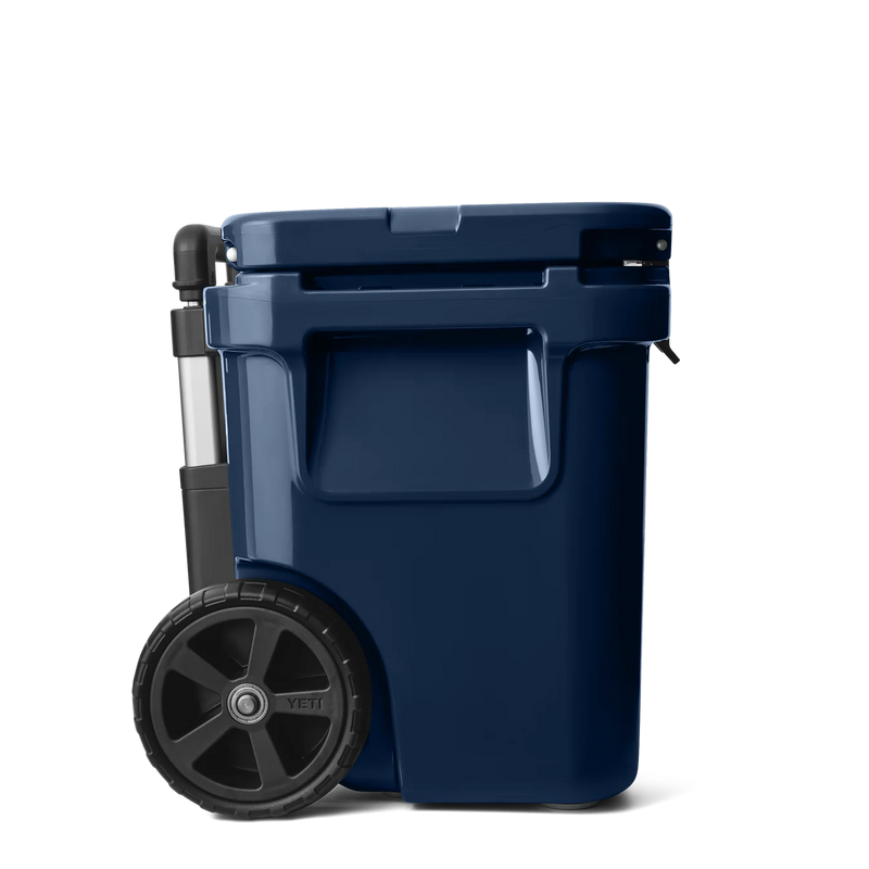 YETI Roadie 32 draagbare koelbox met FatWall isolatie in navy uitvoering
