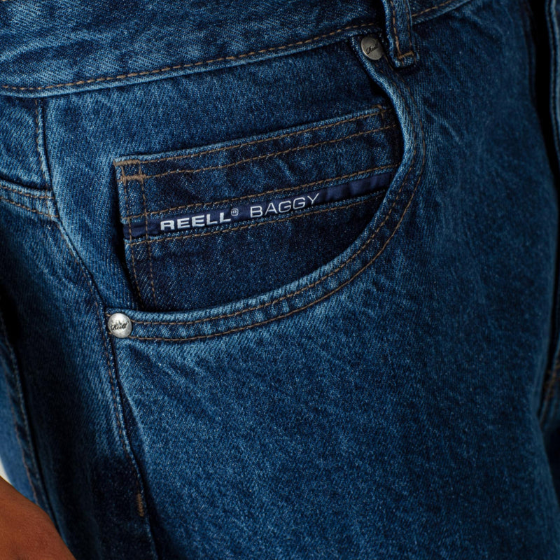 Bestel de Reell Denim Jeans Baggy Dark Stone Wash snel, gemakkelijk en veilig bij Revert 95. Check on ze website voor de gehele Reell denim broeken collectie, of kom langs in onze winkel in Haarlem.