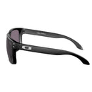 Bestel de Oakley Holbrook XL Matt Black Frame Prizm Grey Polarized Lenses snel, veilig en gemakkelijk bij Revert 95. Check onze website voor de gehele Oakley collectie.